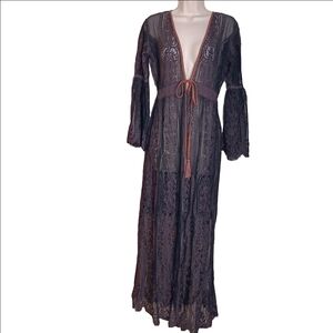 AAKAA Robe Womens Size Medium Split Bell Sleeves Mesh Lace Tie Tassles Bohemian